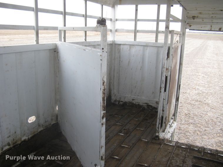 image for item DG5325 2001 Neville  livestock trailer