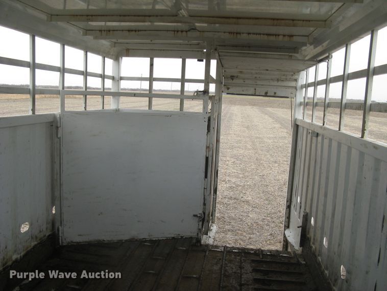 image for item DG5325 2001 Neville  livestock trailer