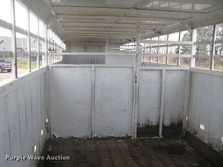 image for item DG5325 2001 Neville  livestock trailer
