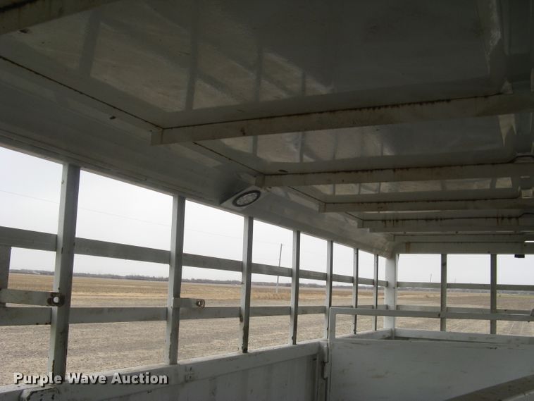 image for item DG5325 2001 Neville  livestock trailer