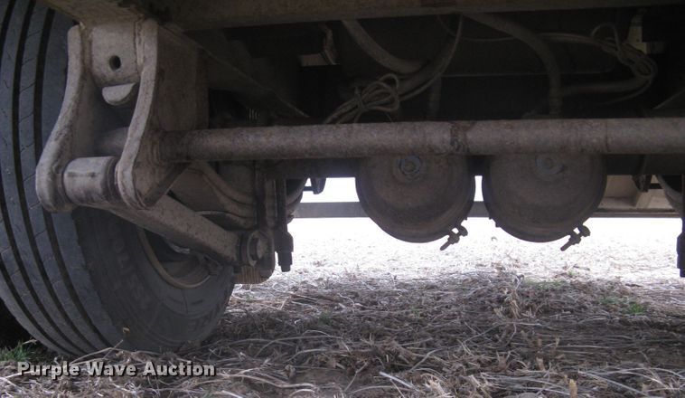 image for item DG5325 2001 Neville  livestock trailer