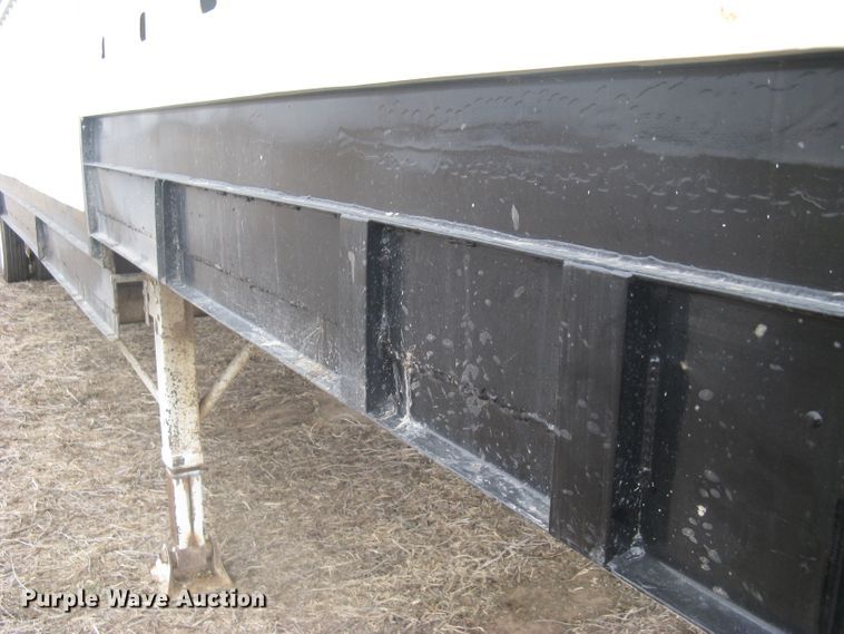 image for item DG5325 2001 Neville  livestock trailer