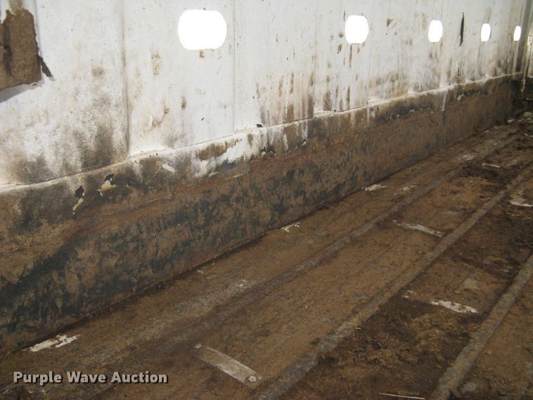 image for item DG5325 2001 Neville  livestock trailer