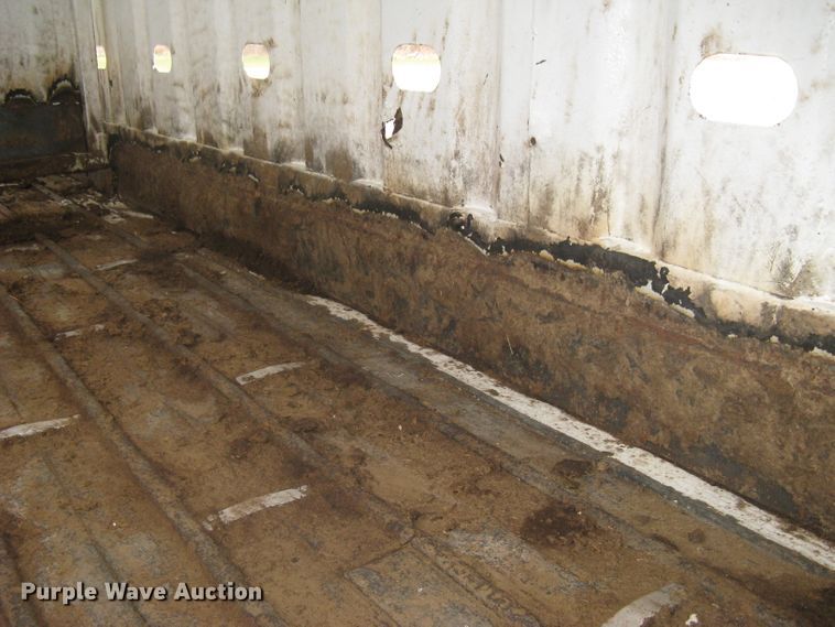 image for item DG5325 2001 Neville  livestock trailer