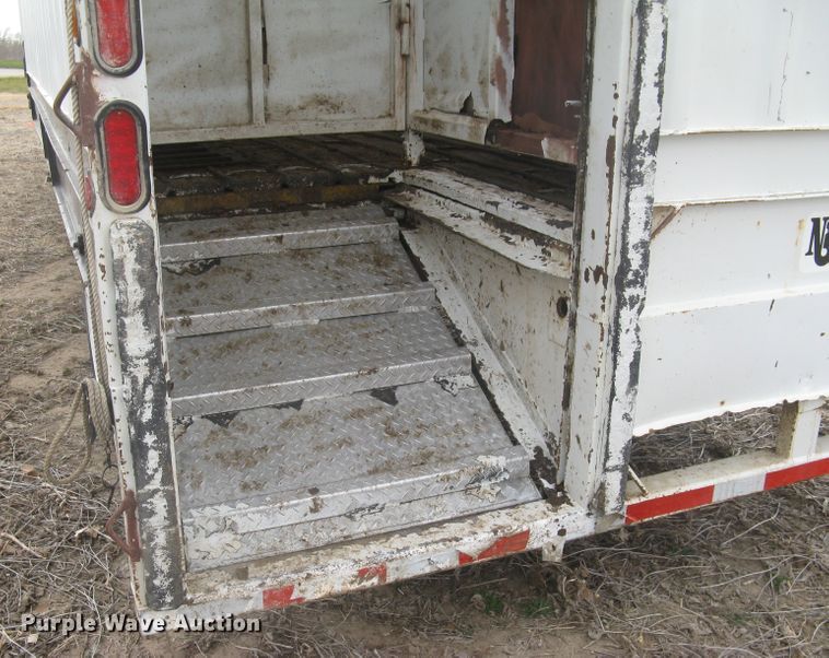 image for item DG5325 2001 Neville  livestock trailer