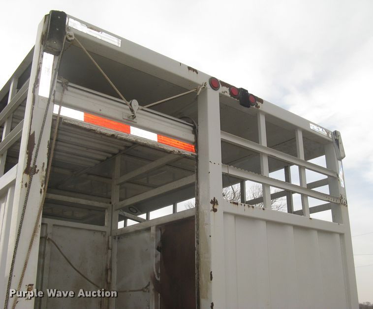 image for item DG5325 2001 Neville  livestock trailer
