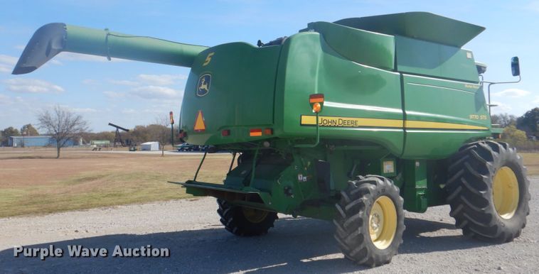 image for item DH7315 2005 John Deere 9770 STS  combine