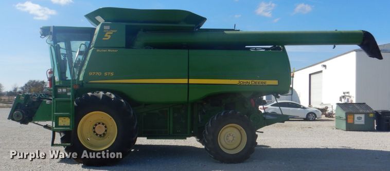 image for item DH7315 2005 John Deere 9770 STS  combine