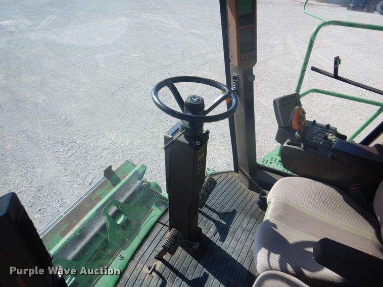 image for item DH7315 2005 John Deere 9770 STS  combine