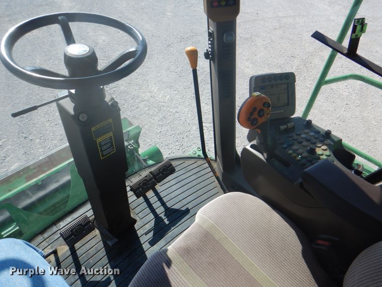 image for item DH7315 2005 John Deere 9770 STS  combine