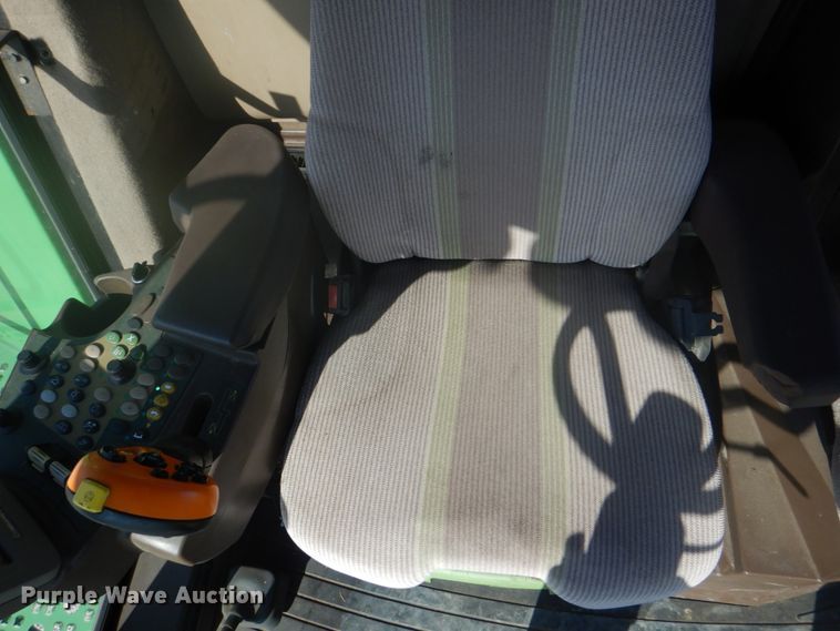 image for item DH7315 2005 John Deere 9770 STS  combine