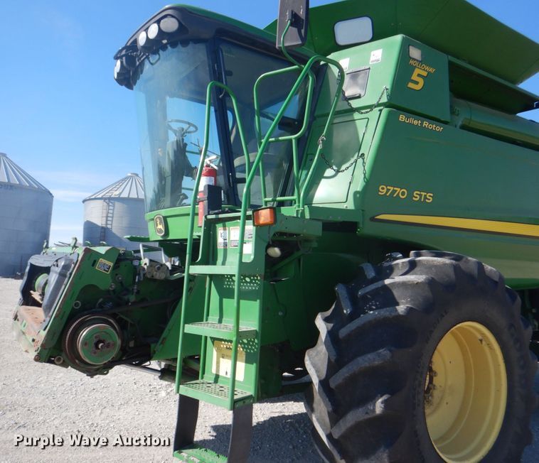 image for item DH7315 2005 John Deere 9770 STS  combine