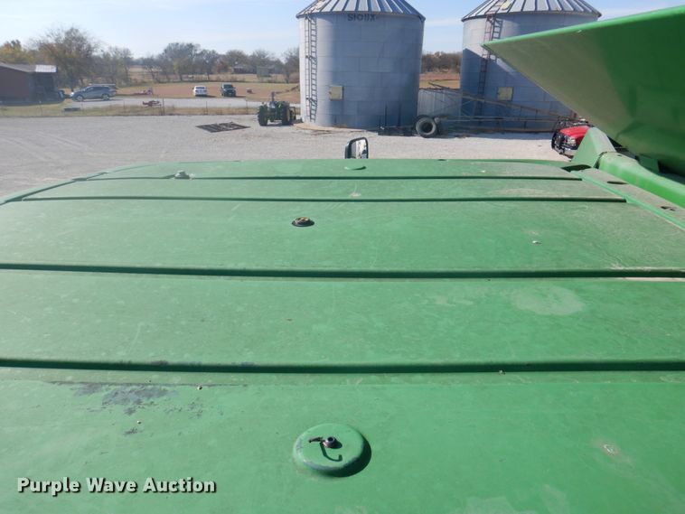 image for item DH7315 2005 John Deere 9770 STS  combine