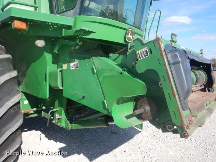 image for item DH7315 2005 John Deere 9770 STS  combine