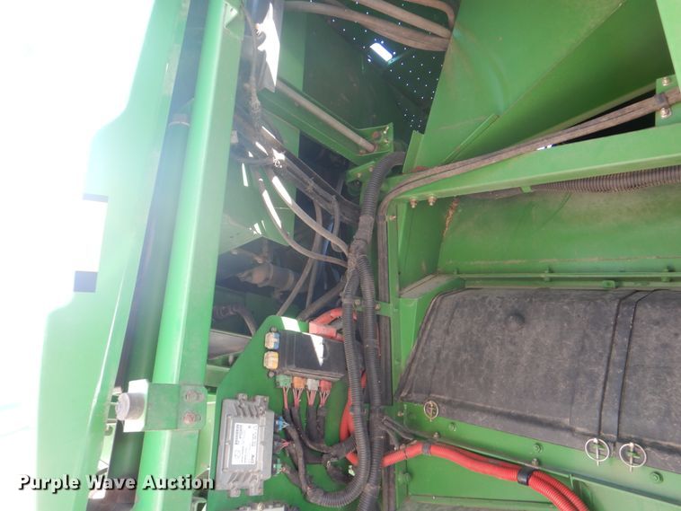 image for item DH7315 2005 John Deere 9770 STS  combine