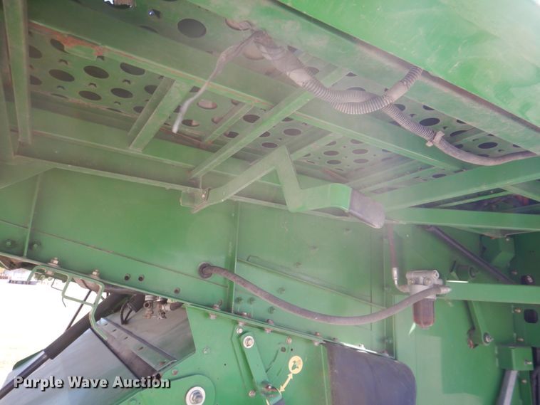 image for item DH7315 2005 John Deere 9770 STS  combine