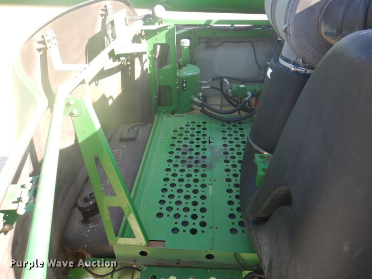 image for item DH7315 2005 John Deere 9770 STS  combine