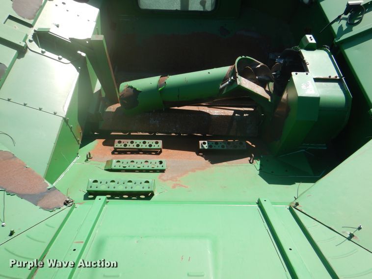 image for item DH7315 2005 John Deere 9770 STS  combine