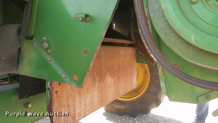 image for item DH7315 2005 John Deere 9770 STS  combine