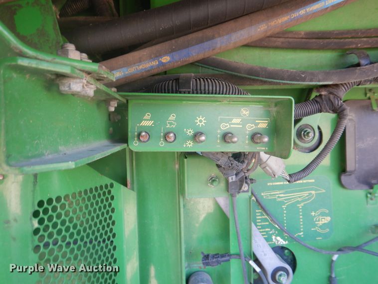 image for item DH7315 2005 John Deere 9770 STS  combine