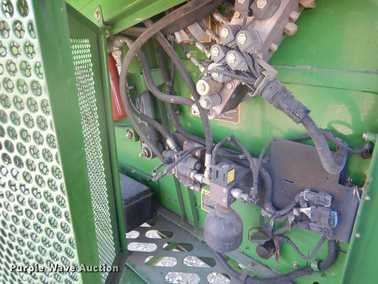 image for item DH7315 2005 John Deere 9770 STS  combine