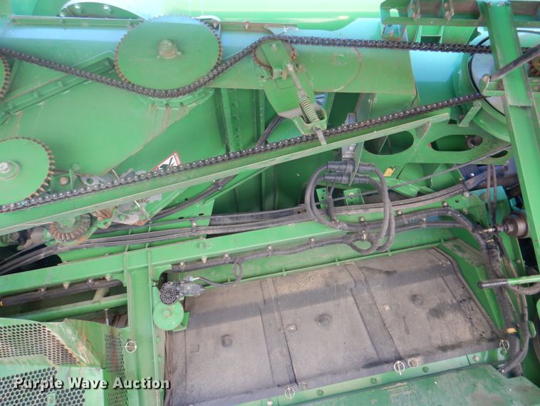 image for item DH7315 2005 John Deere 9770 STS  combine