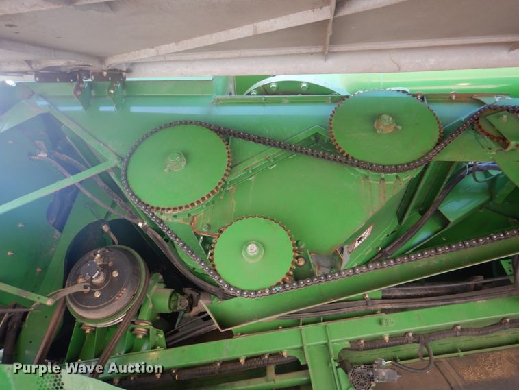 image for item DH7315 2005 John Deere 9770 STS  combine