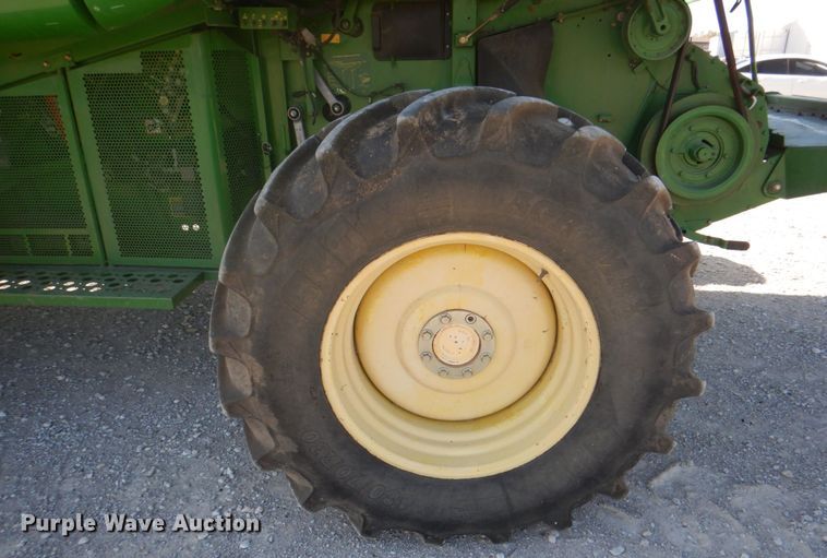 image for item DH7315 2005 John Deere 9770 STS  combine