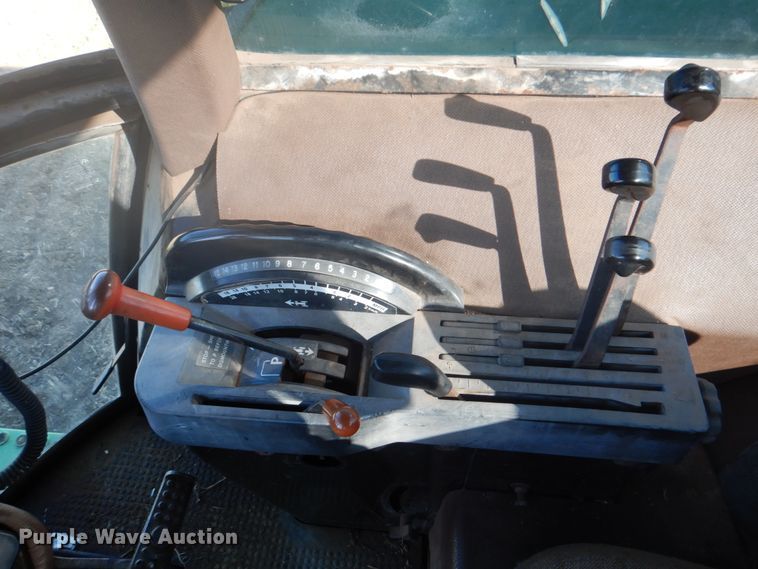 image for item DH7316 1984 John Deere 4850  MFWD tractor