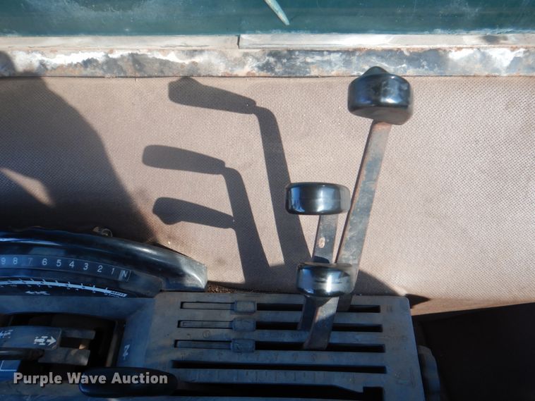 image for item DH7316 1984 John Deere 4850  MFWD tractor