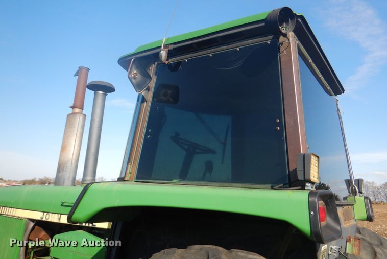 image for item DH7316 1984 John Deere 4850  MFWD tractor