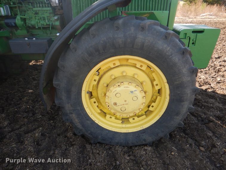 image for item DH7316 1984 John Deere 4850  MFWD tractor