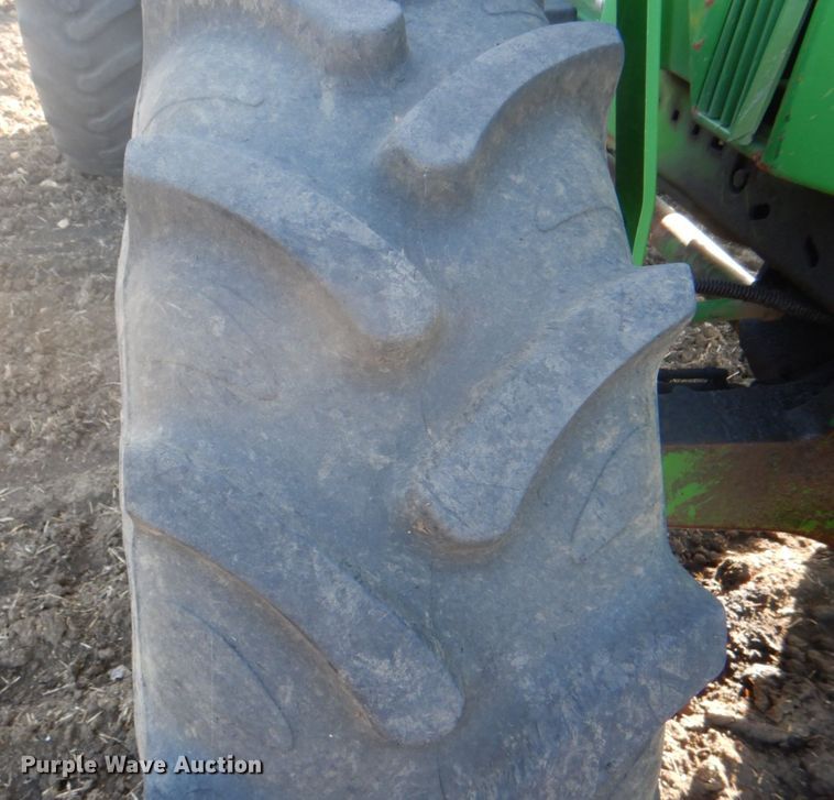 image for item DH7316 1984 John Deere 4850  MFWD tractor