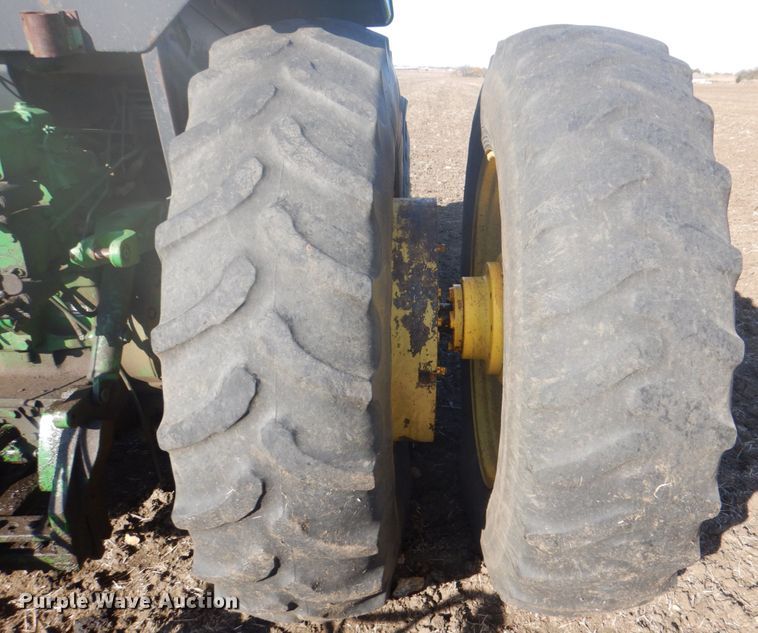 image for item DH7316 1984 John Deere 4850  MFWD tractor