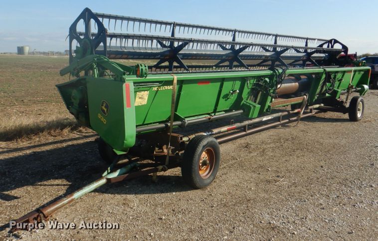 image for item DH7317 1994 John Deere 930  rigid head