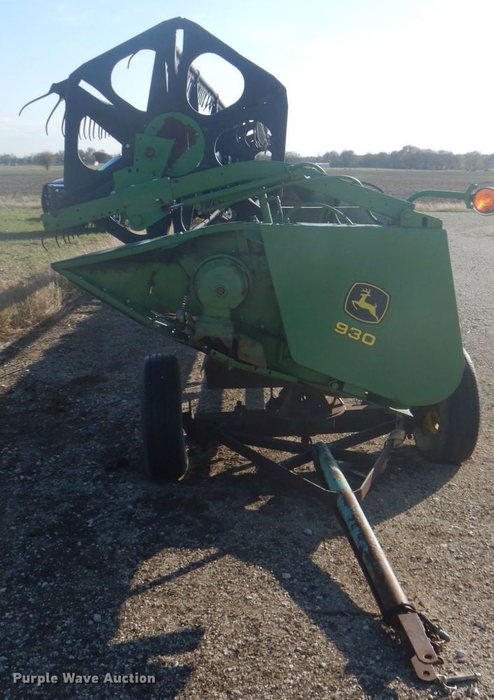 image for item DH7317 1994 John Deere 930  rigid head