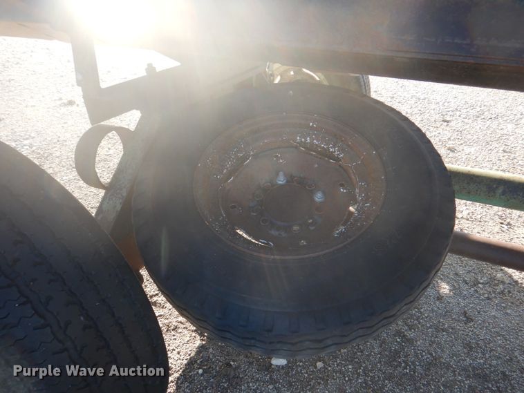 image for item DH7317 1994 John Deere 930  rigid head