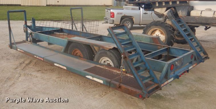 image for item DH8010 2000 Duo Lift 464014E  sprayer trailer