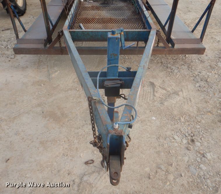 image for item DH8010 2000 Duo Lift 464014E  sprayer trailer