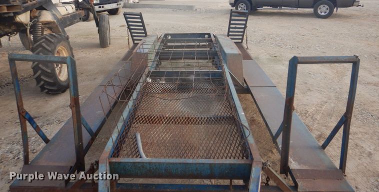 image for item DH8010 2000 Duo Lift 464014E  sprayer trailer