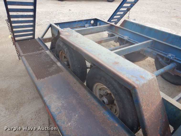 image for item DH8010 2000 Duo Lift 464014E  sprayer trailer