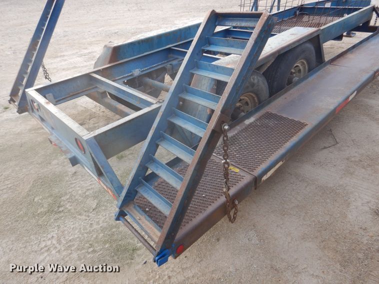 image for item DH8010 2000 Duo Lift 464014E  sprayer trailer