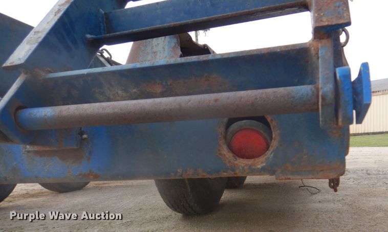 image for item DH8010 2000 Duo Lift 464014E  sprayer trailer