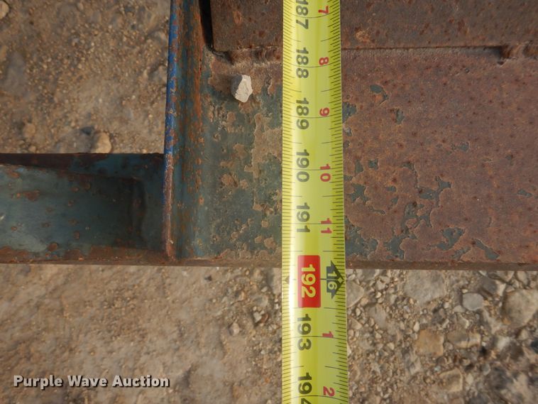 image for item DH8010 2000 Duo Lift 464014E  sprayer trailer