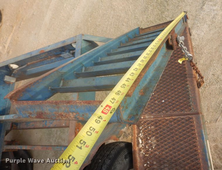 image for item DH8010 2000 Duo Lift 464014E  sprayer trailer