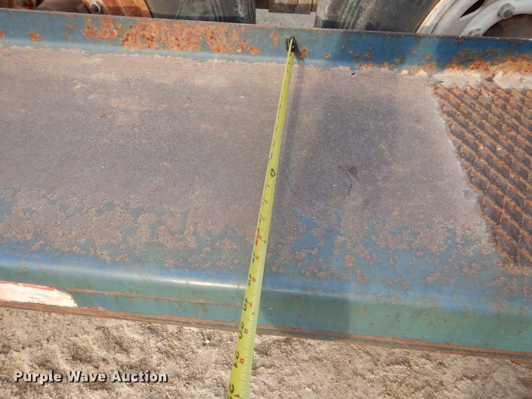 image for item DH8010 2000 Duo Lift 464014E  sprayer trailer