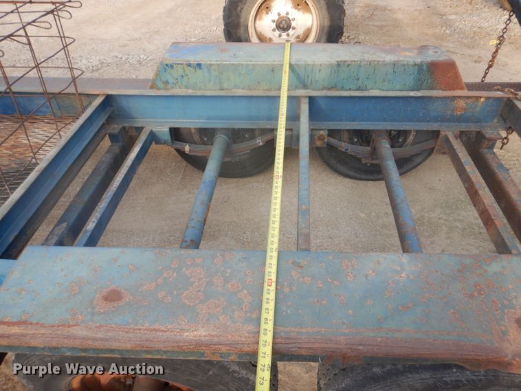 image for item DH8010 2000 Duo Lift 464014E  sprayer trailer