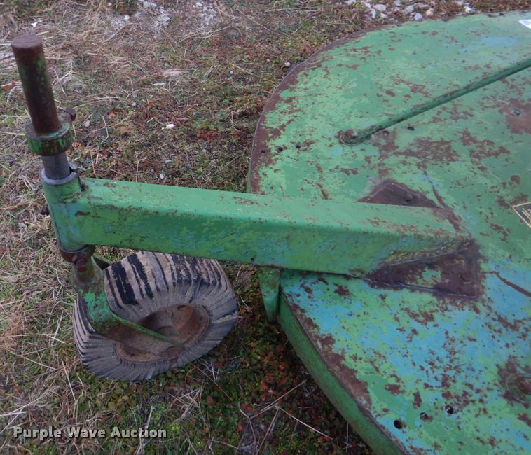 image for item DH8069 Deere 205  rotary mower