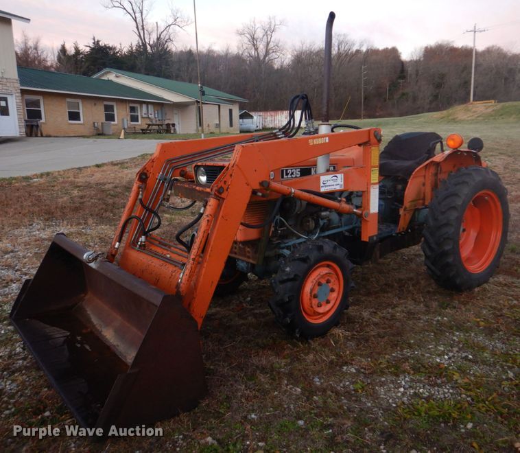image for item DH8070 Kubota L235  MFWD tractor
