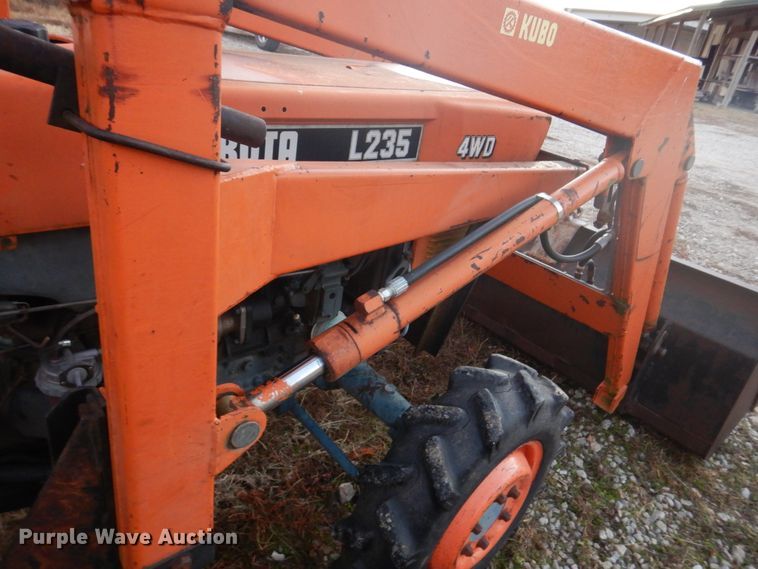 image for item DH8070 Kubota L235  MFWD tractor